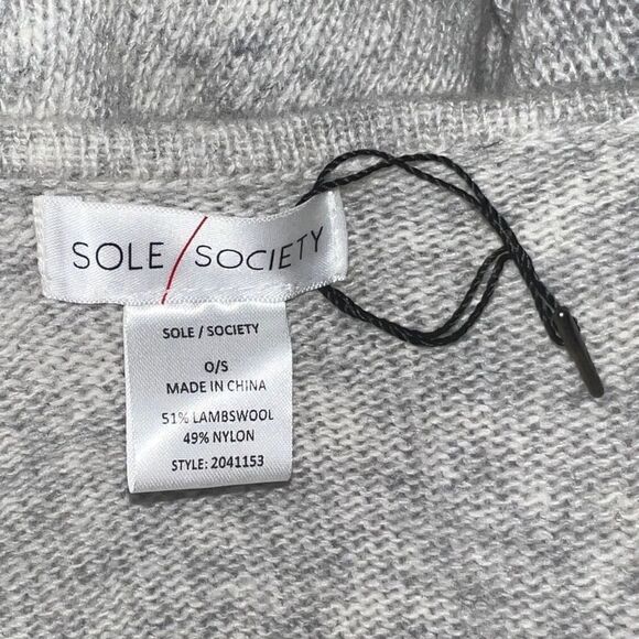 Sole Society Women's Light Gray Fringe Shawl Wool Blend One Size NWOT - Picture 5 of 6